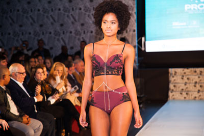 Desfile Fevest Lingerie Joia