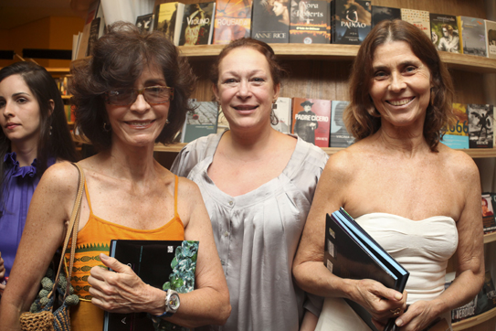 Bia Vasconcelos, Elizabeth Haravens e Ana Berredo